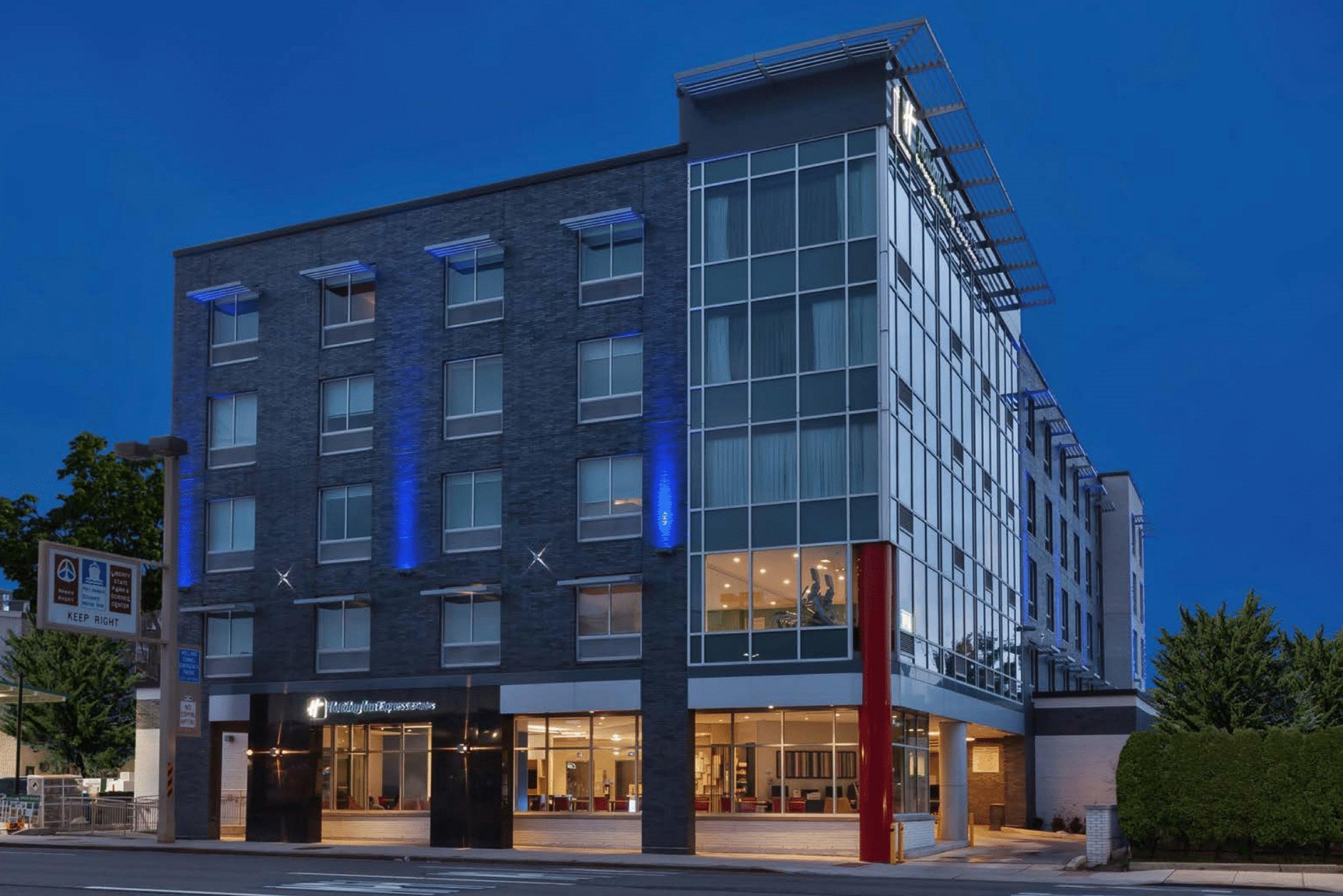 Holiday Inn Express & Suites Jersey City - Holland Tunnel By Ihg Eksteriør billede